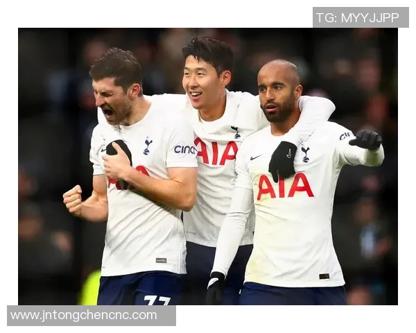 热刺与利物浦激战正酣谁能在英超赛场中笑到最后